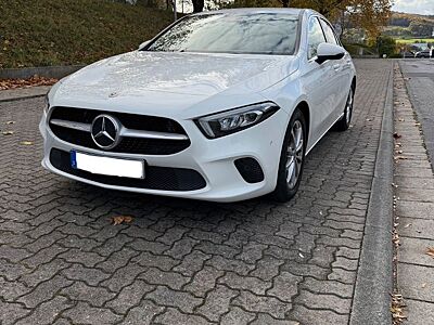 Mercedes-Benz A 180 d DCT - TÜV NEU 01/2028 - Vollausstattung