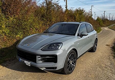 Porsche Cayenne E-Hybrid -Luftfederung Bose Pano 14 Wege