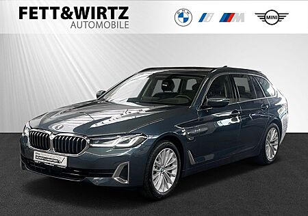 BMW 530e xDrive Touring Luxury|Pano|Head-Up|DAProf.