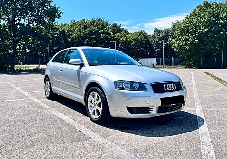 Audi A3 8P 1.6 Attraction, TÜV bis Dez/26