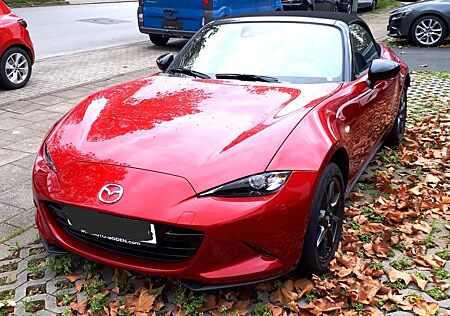 Mazda MX-5 1.5 Exclusive, Rubinrot, 2016