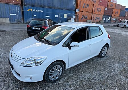 Toyota Auris Life 1,6 Automatik-Tüv 12-2027
