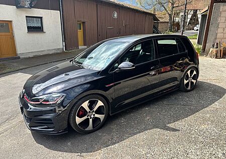 VW Golf Volkswagen 2.0 TSI GTI GTI
