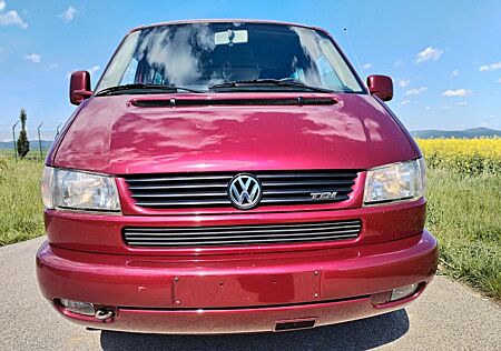 VW T4 Volkswagen Caravelle 2,5 TDI syncro