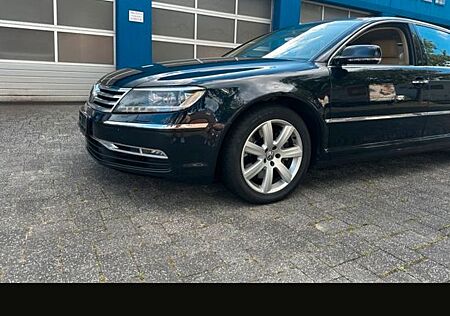 VW Phaeton Volkswagen 3.0 V6 TDI lang 4MOT. Tiptronic 4-Si...