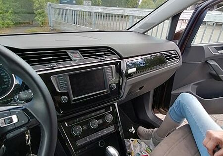 VW Touran Volkswagen 1.4 TSI DSG Highline BMT Highline
