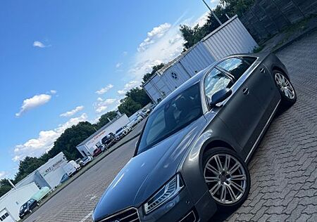 Audi A8 3.0 TFSI tiptronic quattro -