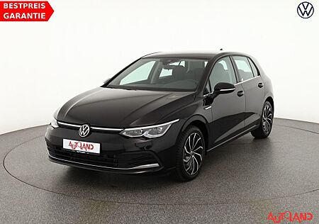 VW Golf Volkswagen VIII 2.0 TSI DSG 4Motion LED Navi ACC AHK