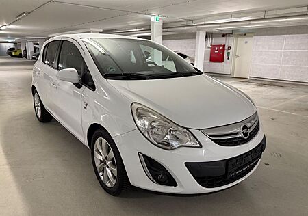 Opel Corsa D 150 Jahre Tüv Neu