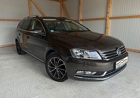 VW Passat Variant Volkswagen 2.0 TDI DSG Highline,Navi,Leder