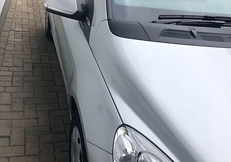 Mercedes-Benz B 180 BlueEFFICIENCY -