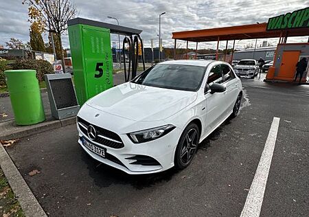 Mercedes-Benz A 250 e DCT -