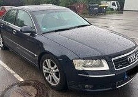 Audi A8 4.2 quattro