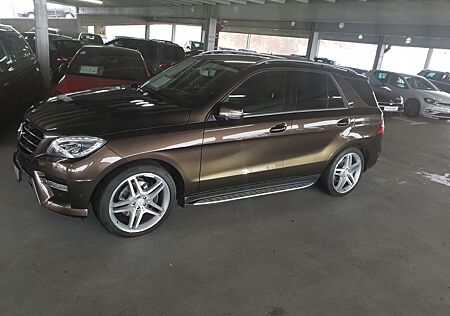 Mercedes-Benz ML 350 BlueTEC 4MATIC - AMG -Paket