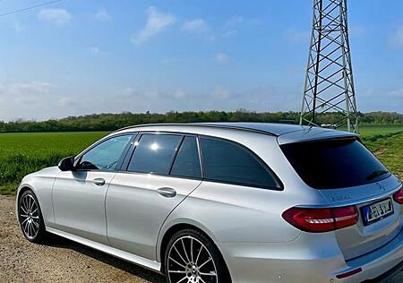 Mercedes-Benz E 400 4MATIC AMG Line