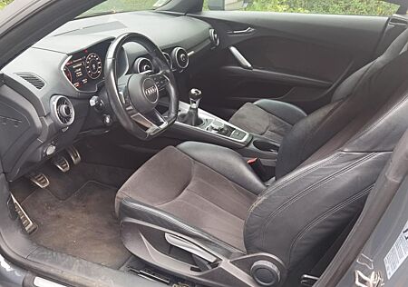 Audi TT Coupe 2.0 TDI ultra -