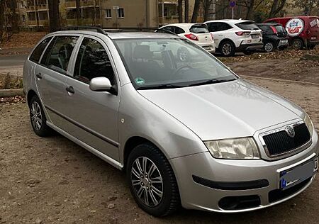 Skoda Fabia Combi 1.4 16V 55 kW Ambiente Ambiente