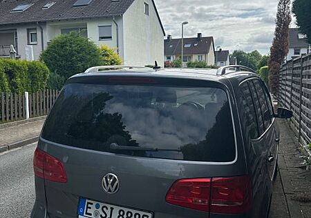 VW Touran Volkswagen 1.6 TDI DSG -