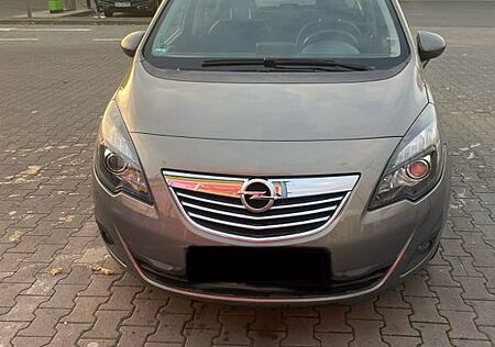 Opel Meriva 1.7 CDTI NEU TÜV,INNOVATION 74kW Auto INN