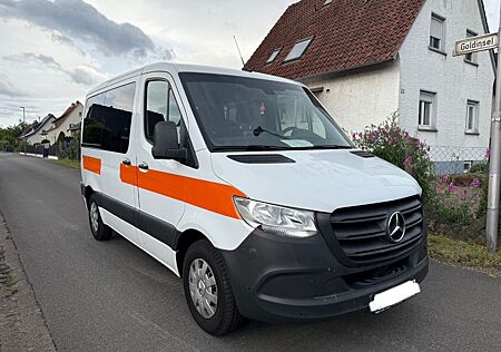 Mercedes-Benz Sprinter 9 Sitzer Rollstuhlrampe