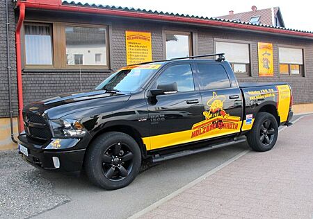 Dodge RAM 1500, Crew Cab 4 x 4, Sondermodell: Blackout