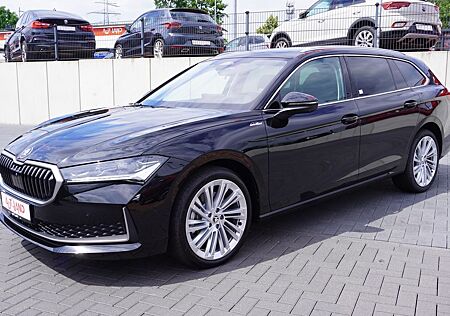 Skoda Superb Combi 2.0 TDI L&K 4x4 DSG Matrix ACC AHK