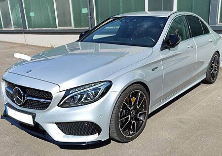 Mercedes-Benz C 400 4 Matic AMG*NAVI*SHZ*BURMESTER*C63-UMBAU