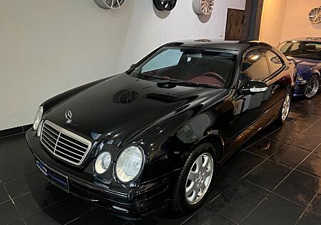 Mercedes-Benz CLK 320 AVANTGARDE * 1.HAND *