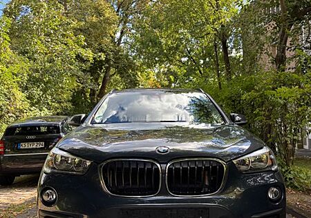 BMW X1 xDrive20i Automatik -