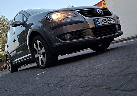 VW Touran Volkswagen 2.0 TDI 125kW DSG DPF -