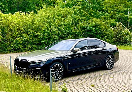 BMW 750i xDrive -