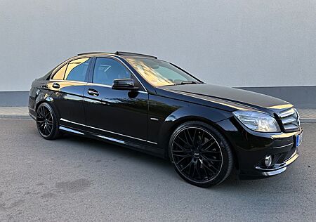 Mercedes-Benz C 320