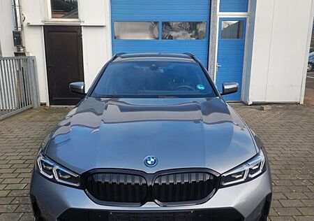 BMW 330e Touring xDrive M Sport