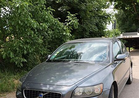 Volvo S40 2.4 -