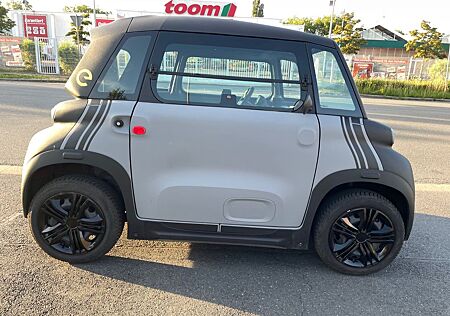 Opel Rocks-e Klub wenig KM Allwettereifen-NEU Tekno