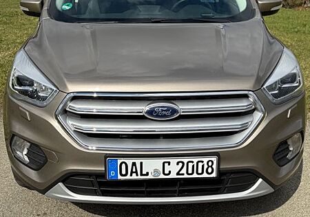 Ford Kuga 2,0 TDCi 4x4 110kW Titanium Titanium