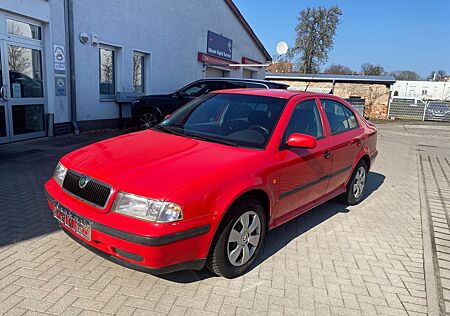 Skoda Octavia 1,6 GLX, TÜV 01/2028 Allwetterreifen