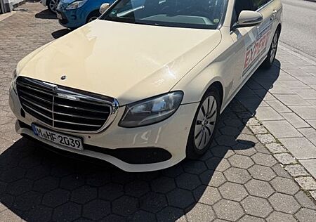 Mercedes-Benz E 200 d T Autom. - Taxi Packet