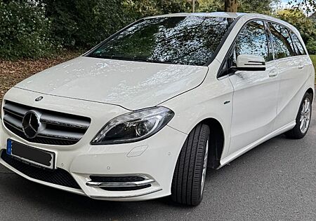 Mercedes-Benz B 180 B180 - gepflegt | Steuerkette neu | 8-fach