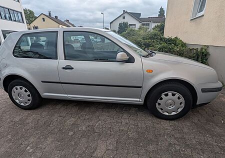 VW Golf Volkswagen 4 1.4 16V (EZ 99) | TÜV 02/27