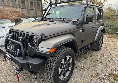 Jeep Wrangler / Unlimited Sahara