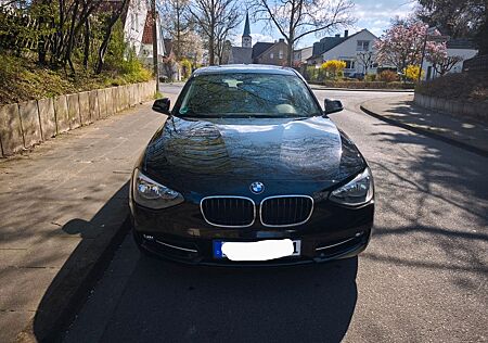 BMW 116i Sport Line Sport Line