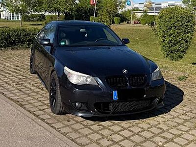 BMW E60 523i