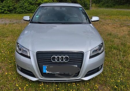 Audi A3 2.0 TDI (DPF) S tronic S line Sportback S...
