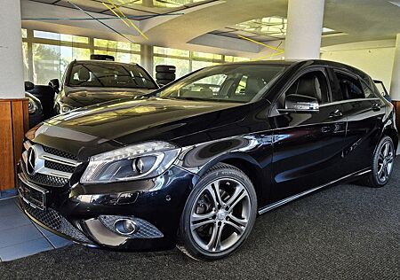 Mercedes-Benz A 180 A180 Urban/AHK/BiXen/Klima/Navi/SHZ/Temp/Parkass