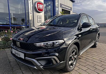 Fiat Tipo 5-Türer City Cross Hybrid 1.5 130PS DCT
