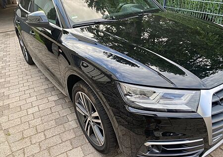Audi Q5 2.0 TDI 140kW S tronic quattro design design