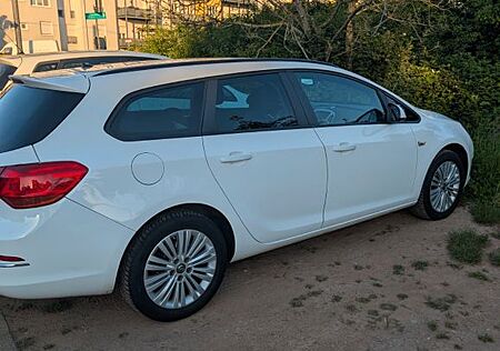 Opel Astra Astra1.6 Sports Tourer Ecoflex 2015
