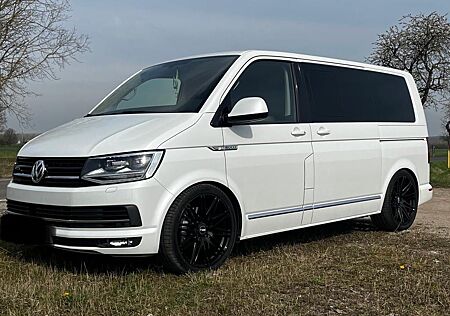VW T6 Multivan Volkswagen Highline / 4 motion