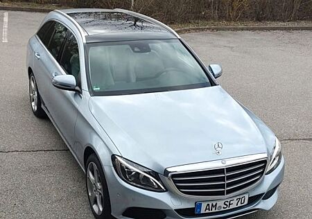 Mercedes-Benz C 220 d 4MATIC T AVANTGARDE Autom. AVANTGARDE
